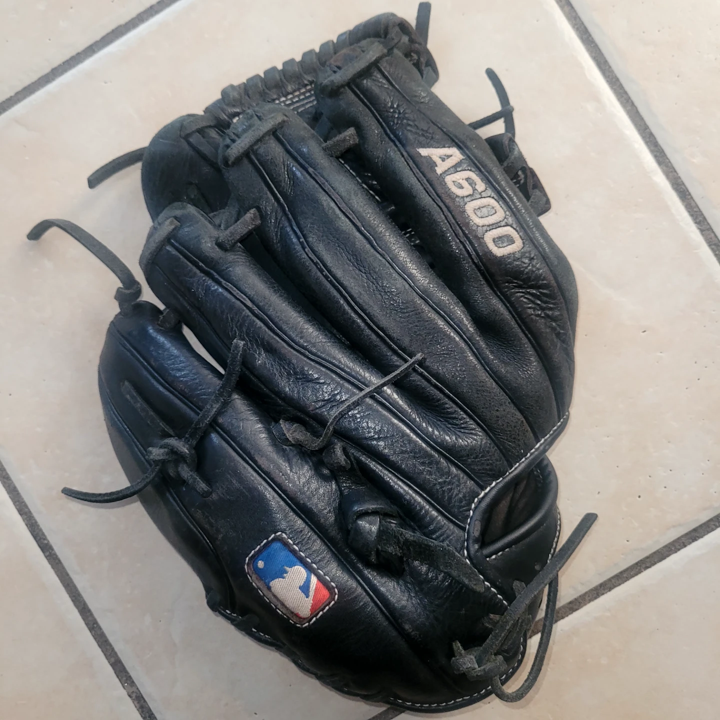 Wilson A600 Baseball Glove