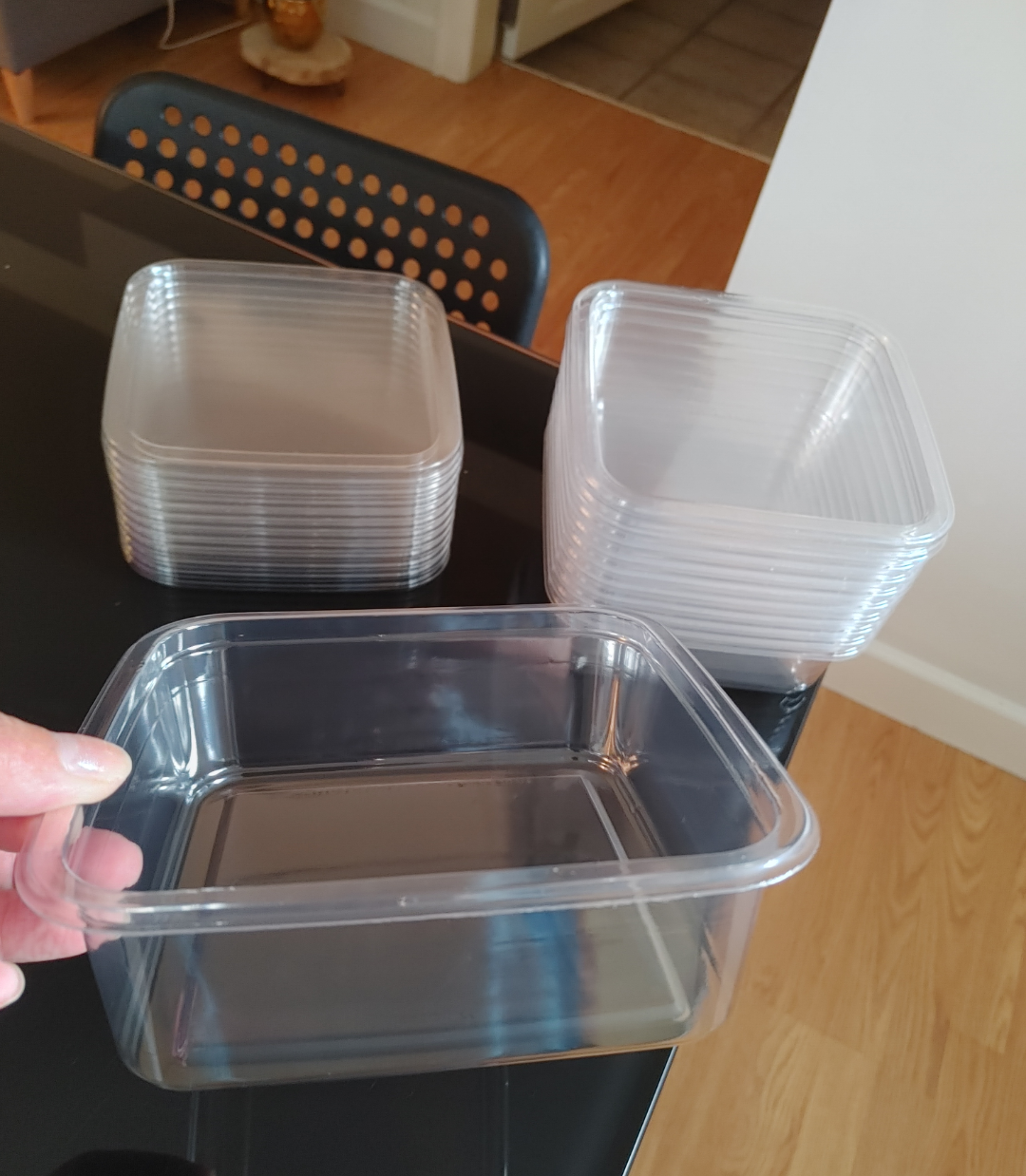 Set of 11pcs Square Plastic Food Containers with Lids - photo 3