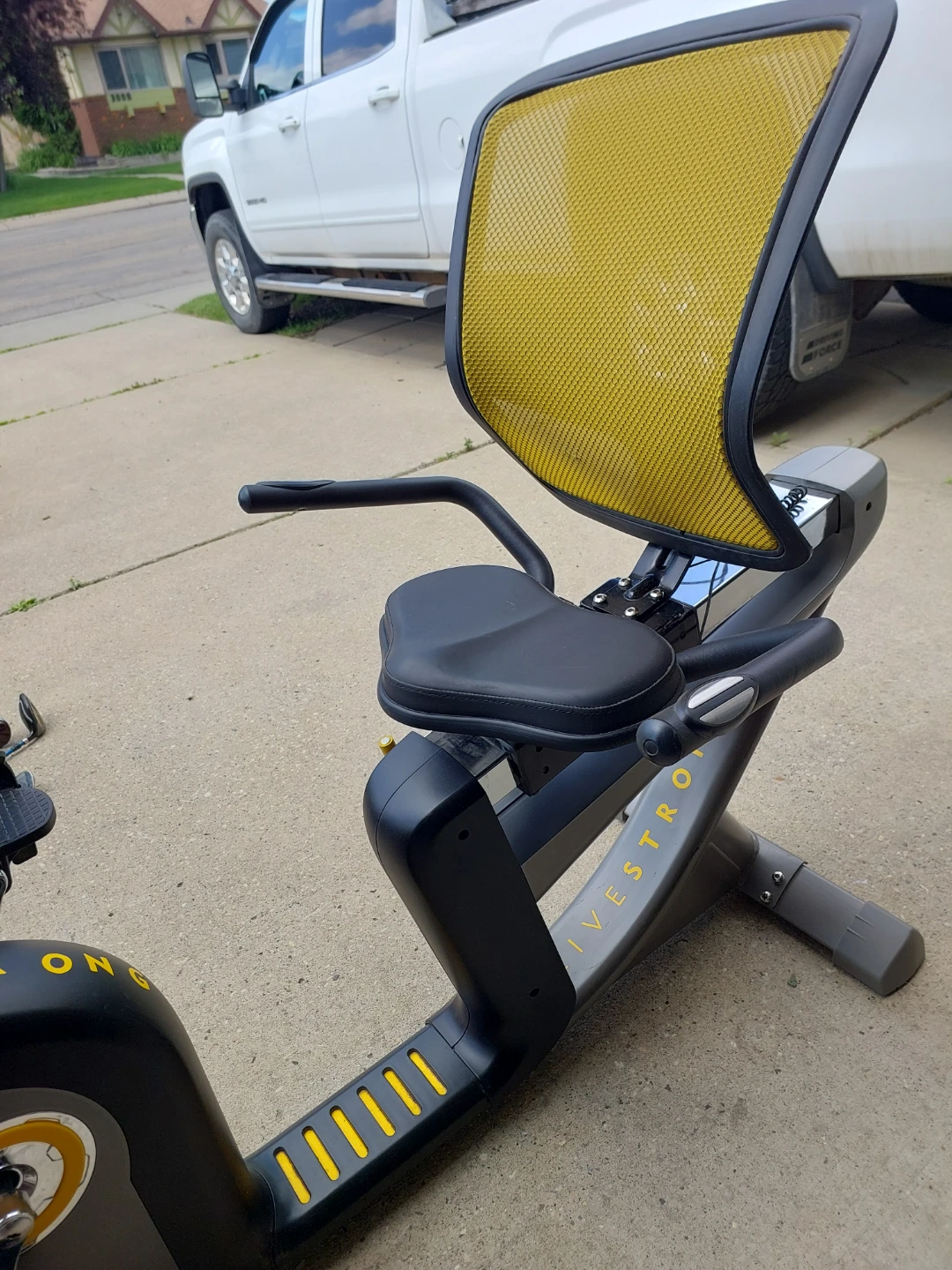 LIVESTRONG Recumbent Stationary Bike (LS6.0R) - photo 4