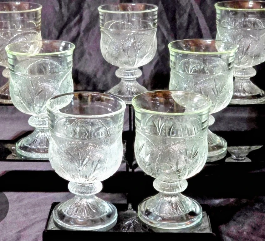 Indiana pebble glass goblet
