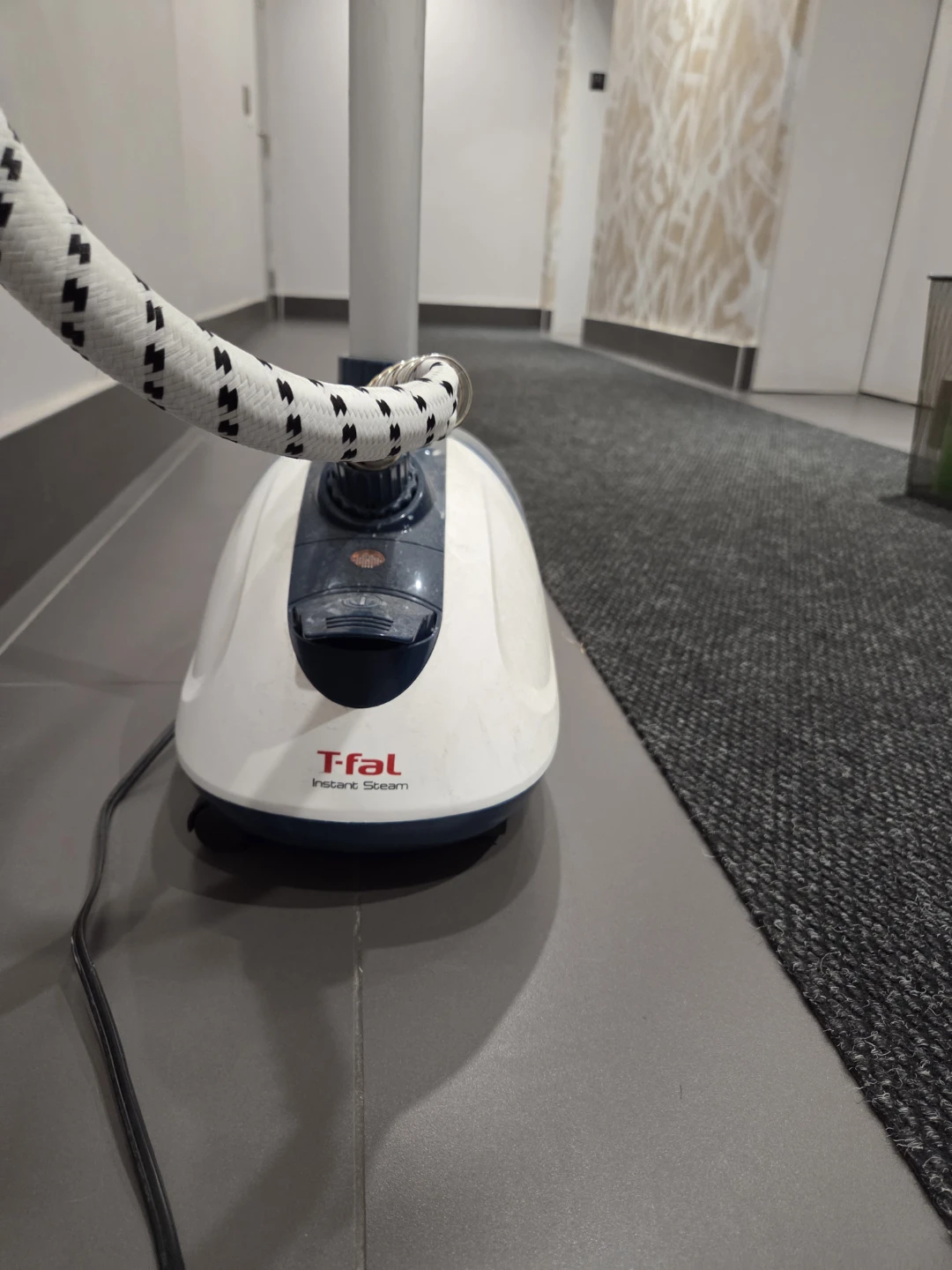 T-fal Instant Steam Garment Steamer - photo 4