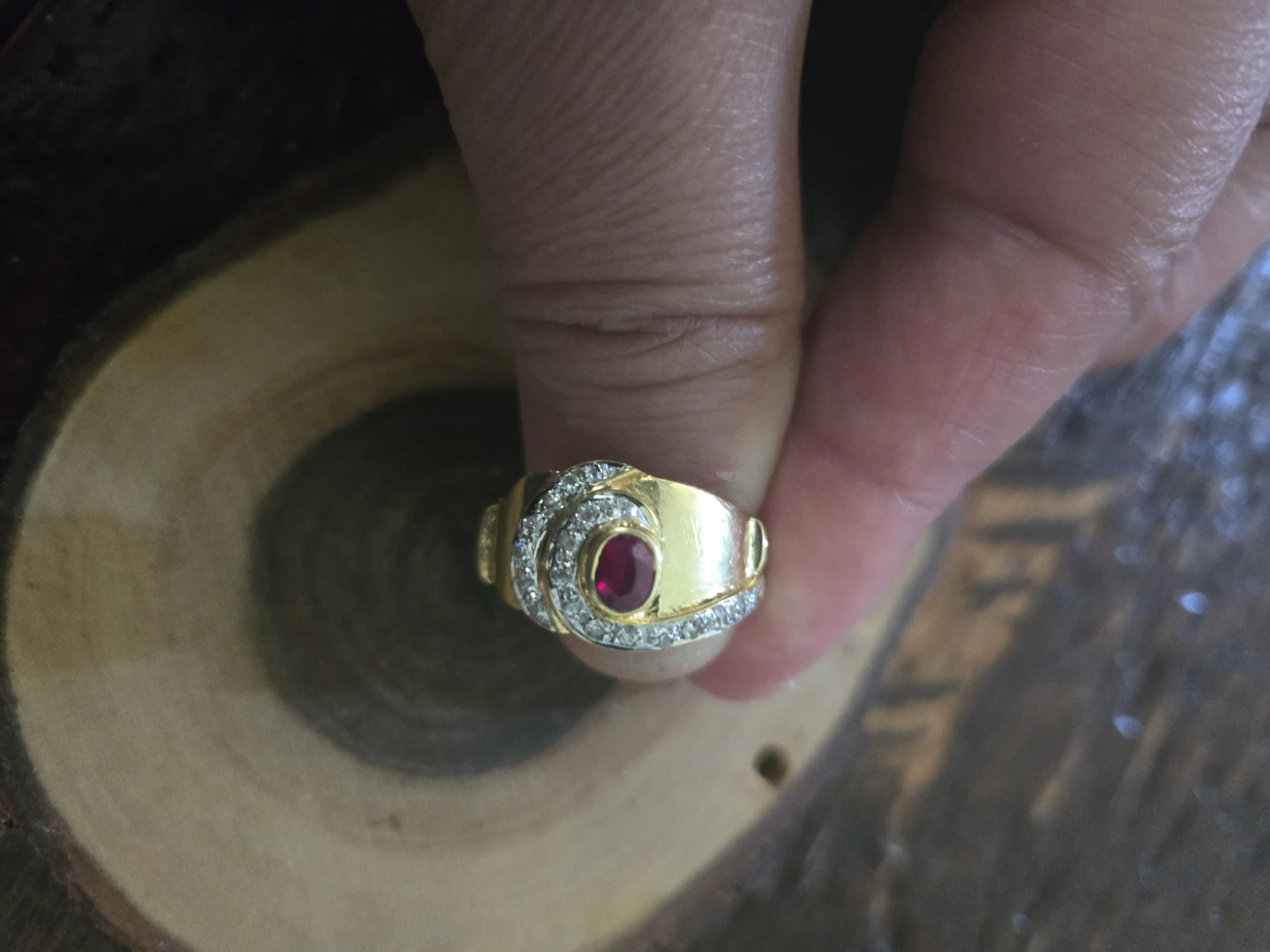 18k Gold Vintage Ruby and Topaz Ring