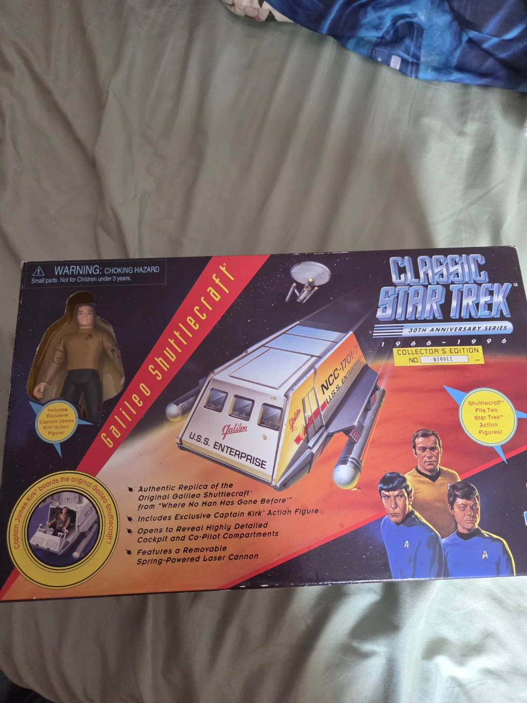 Star Trek Classic Galileo Shuttlecraft Collector's Edition - photo 3