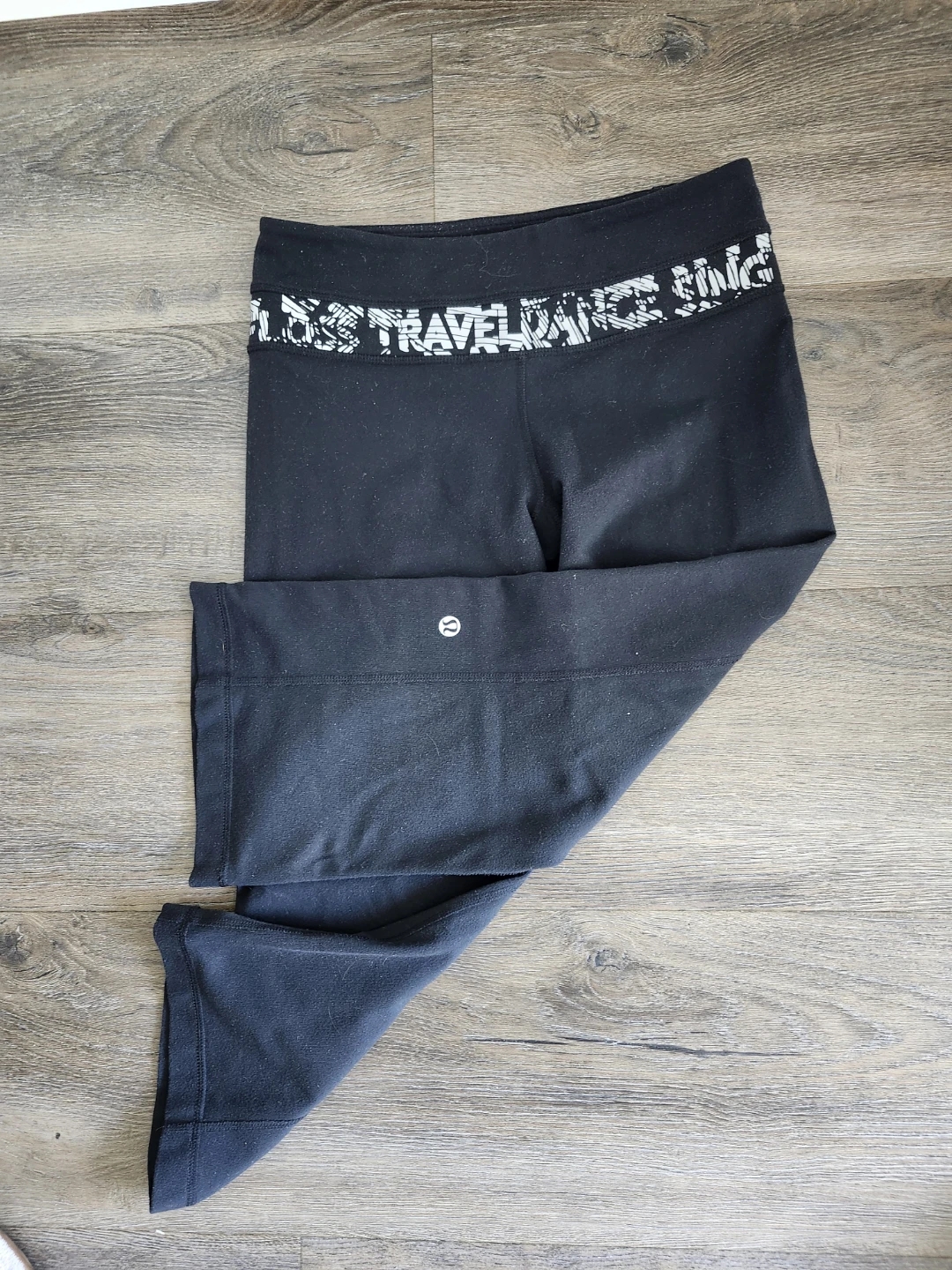 Lululemon Black Capris - Size 4 - photo 2