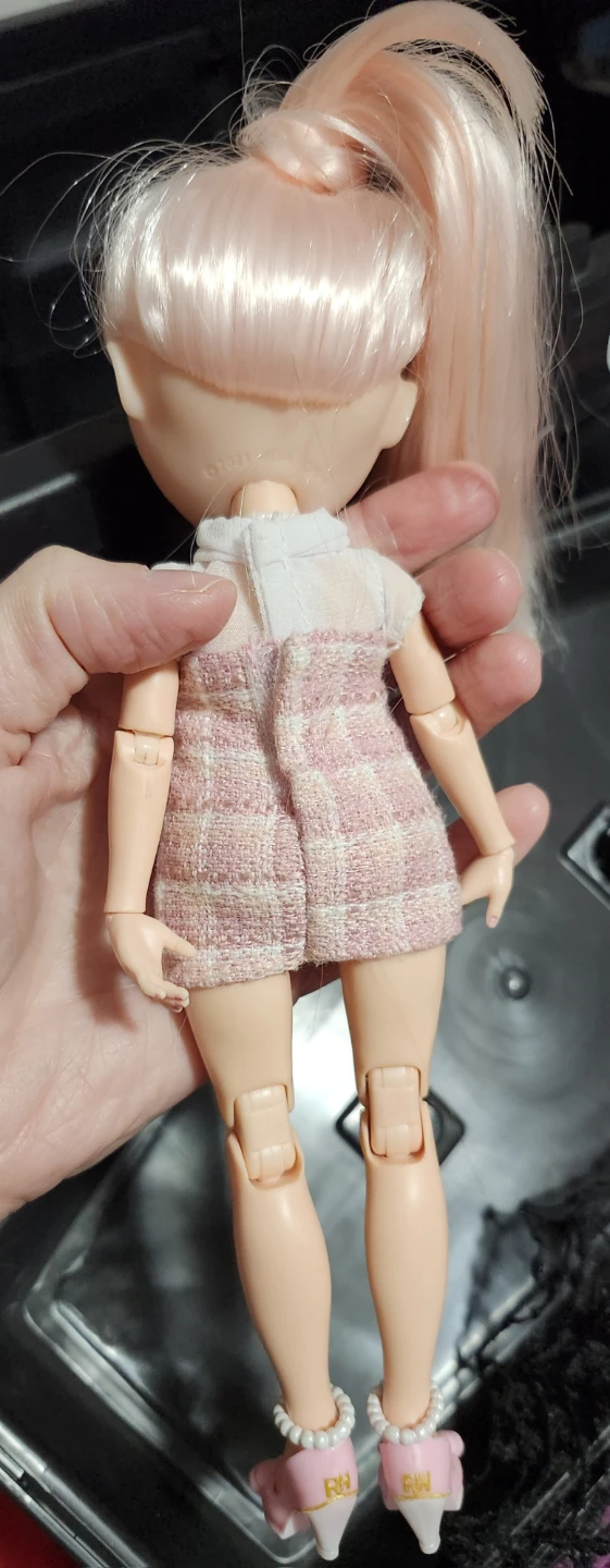 $10 rainbow high doll - photo 2