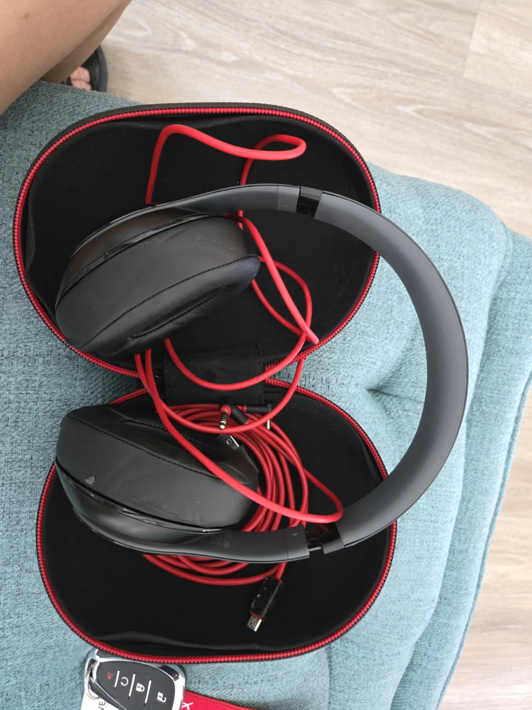 Beats Solo HD Headphones with Case