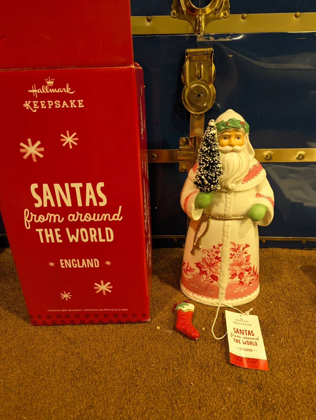 Hallmark Keepsake Santas from Around the World England Ornament