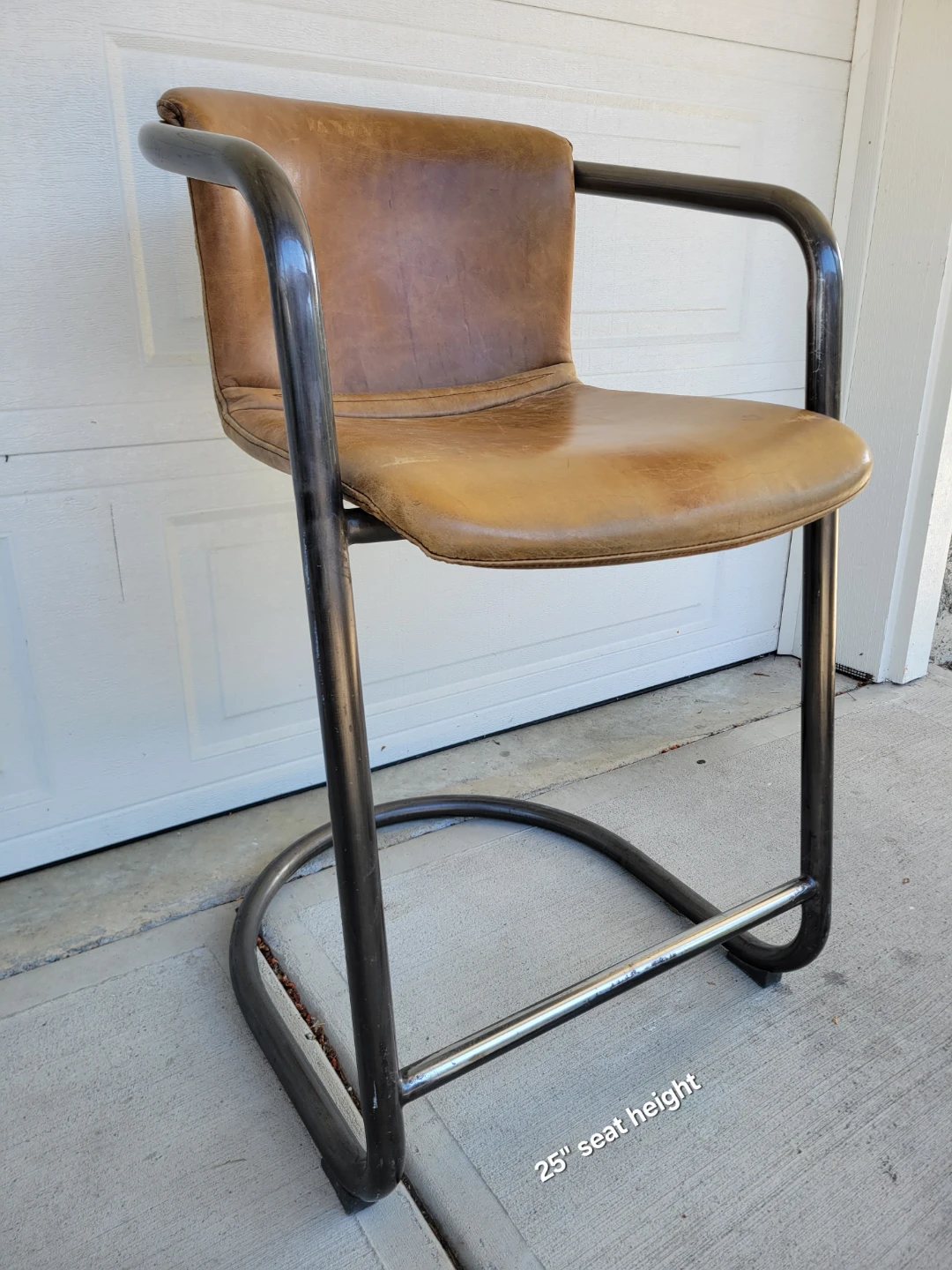 Mid-Century Modern Cantilever Leather Counter Stool. - photo 2