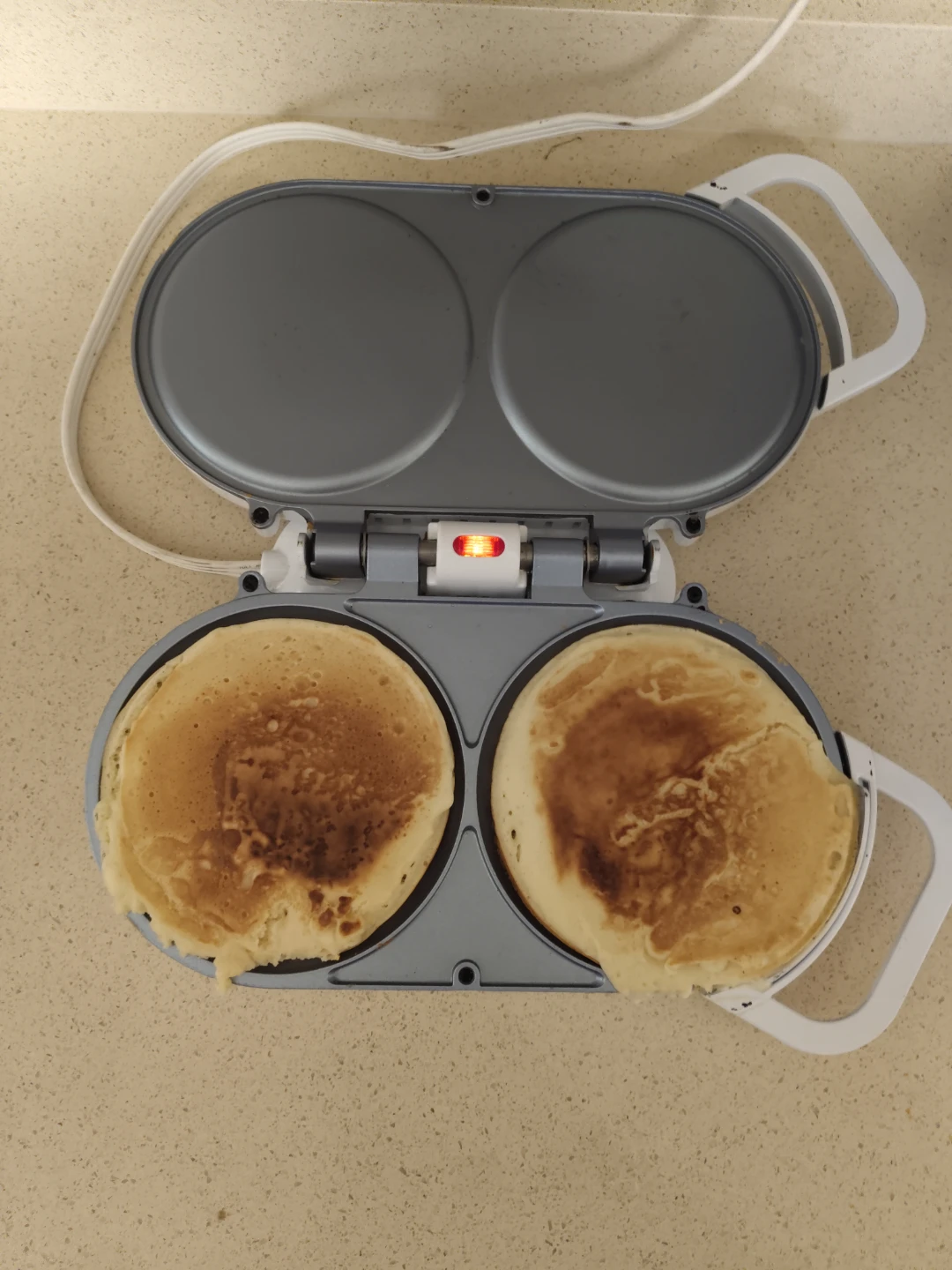 Disney Frozen Pancake Maker - photo 2