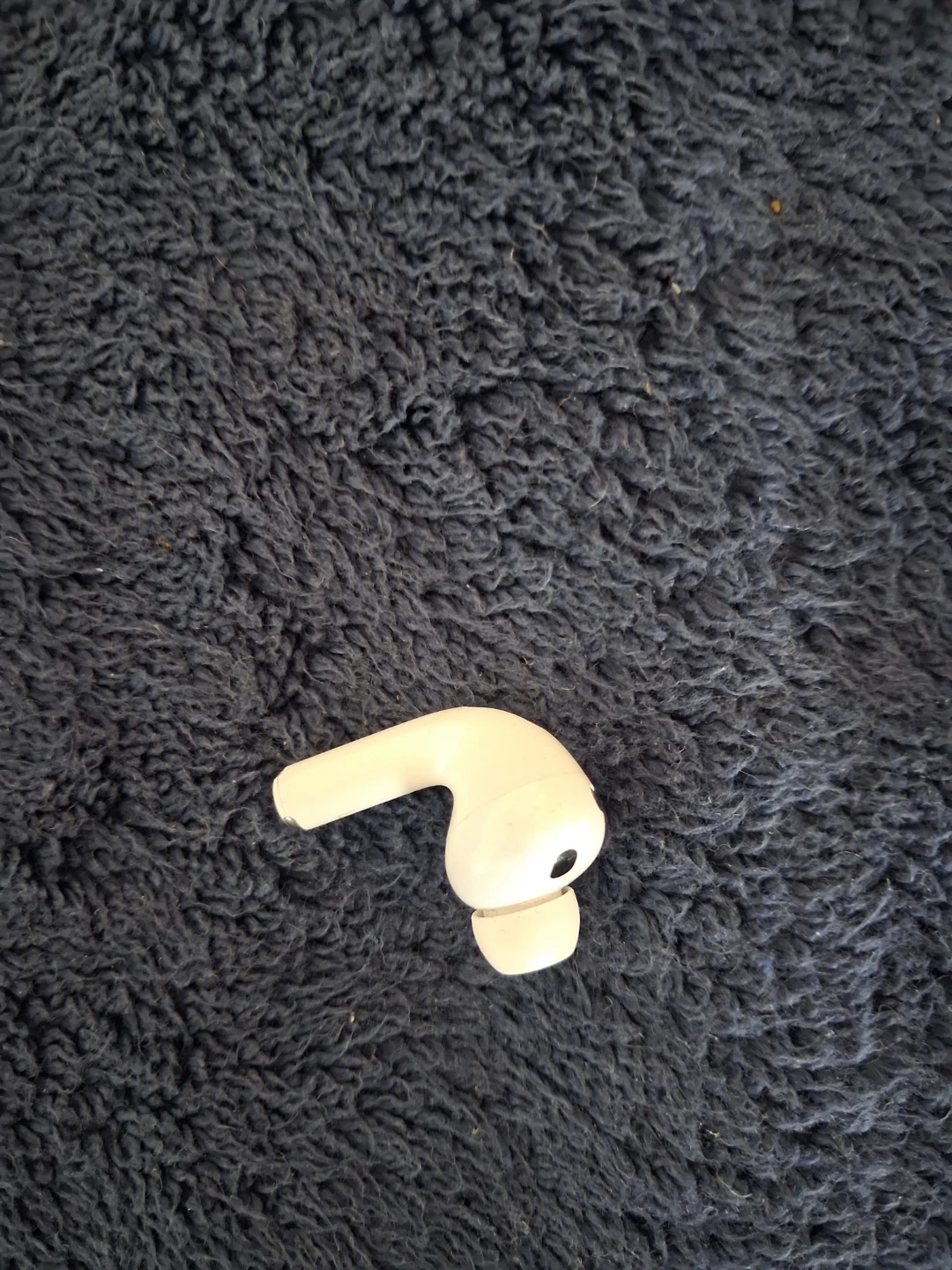 Apple AirPods Pro 3 replacement (A3064) left earbud only). - photo 4