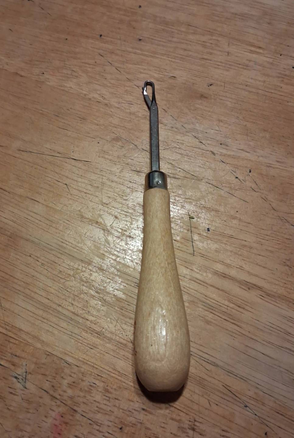 Vintage latch hook tool