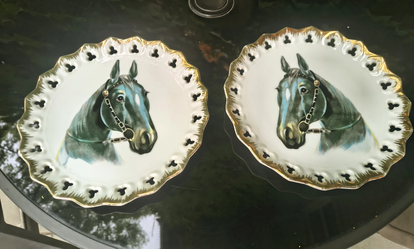 Vintage Japanese Horse Wall Plates (Pair) Mid-Century Decorative