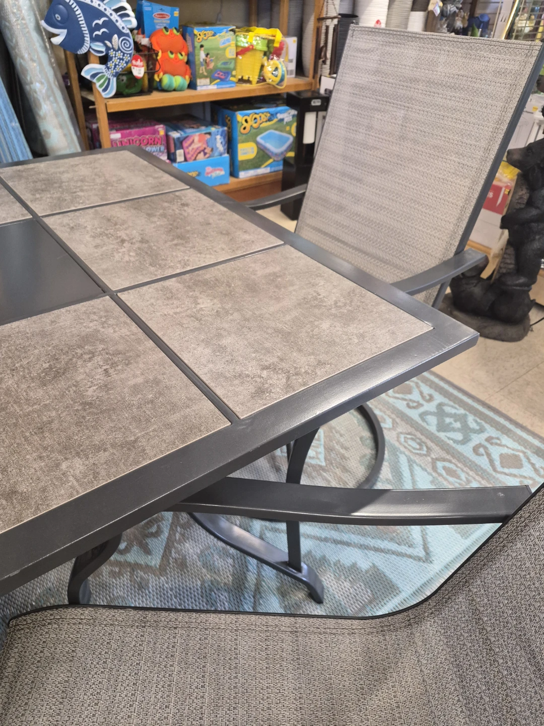 New 5 piece Outdoor Dining Set with 4 Swivel Chairs - photo 5