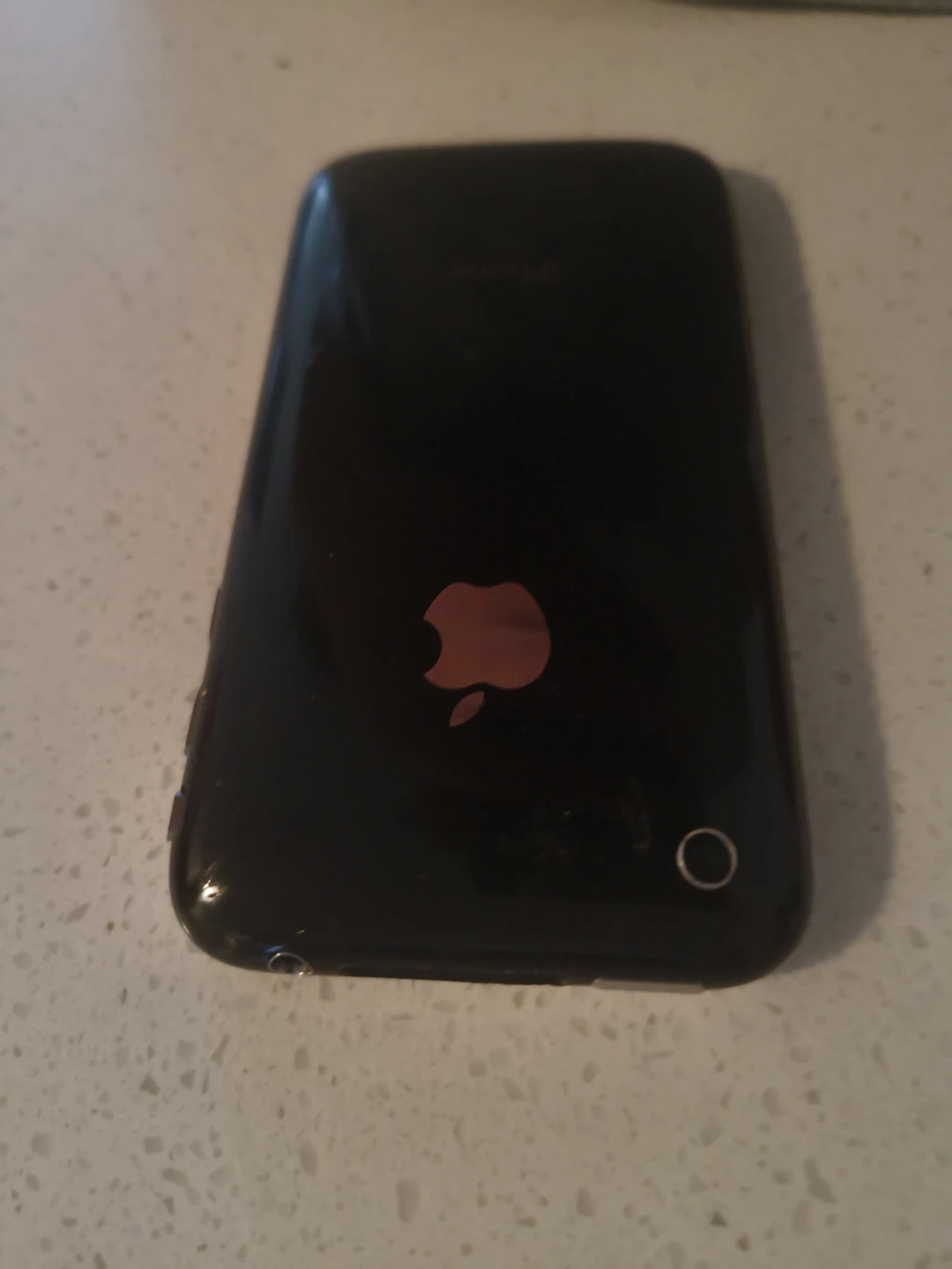 Apple iPhone 3GS - photo 2