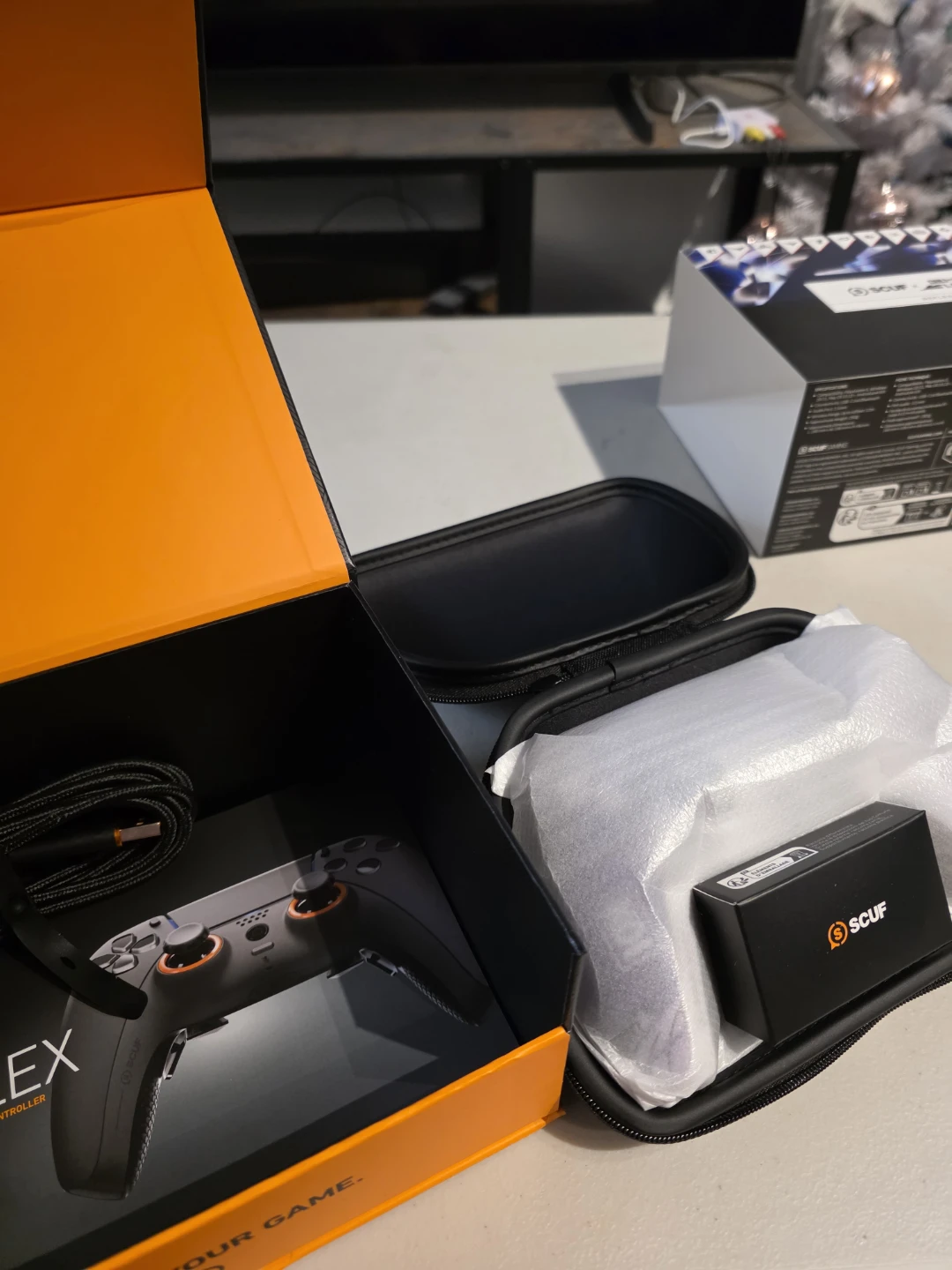 SCUF Reflex "Toronto Koi" Edition PS5 Controller - photo 4