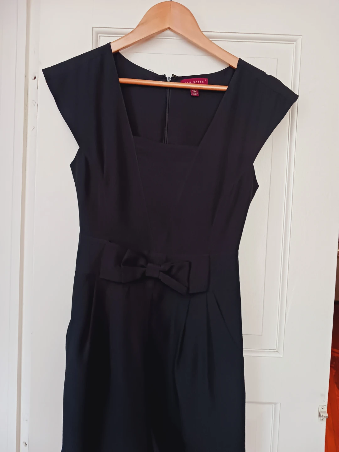 TED BAKER LONDON BLACK ROMPER/ JUMPSUIT  W/ BOW. 0.