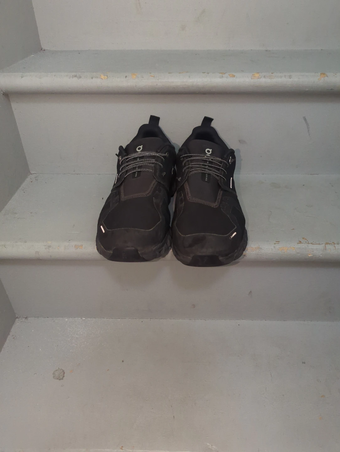 3 Sneakers - photo 5