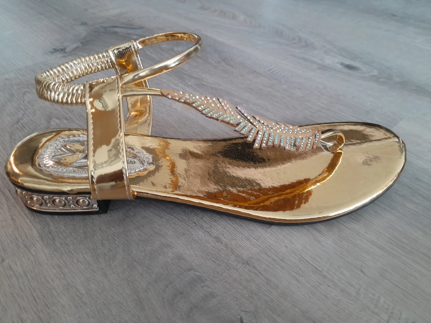 Gold Embellished Feather Sandals - photo 5