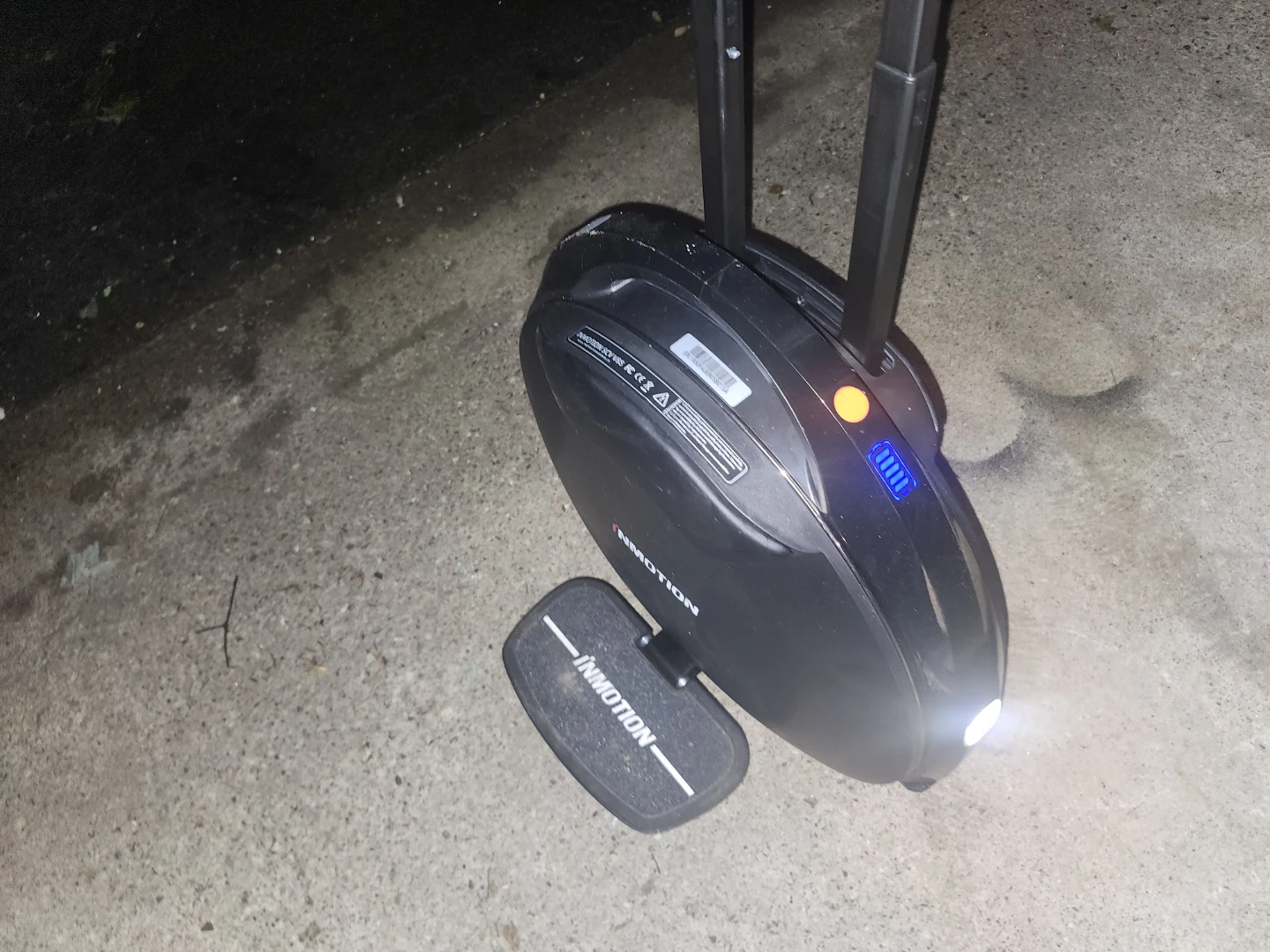 Inmotion V8 Electric Unicycle - photo 4