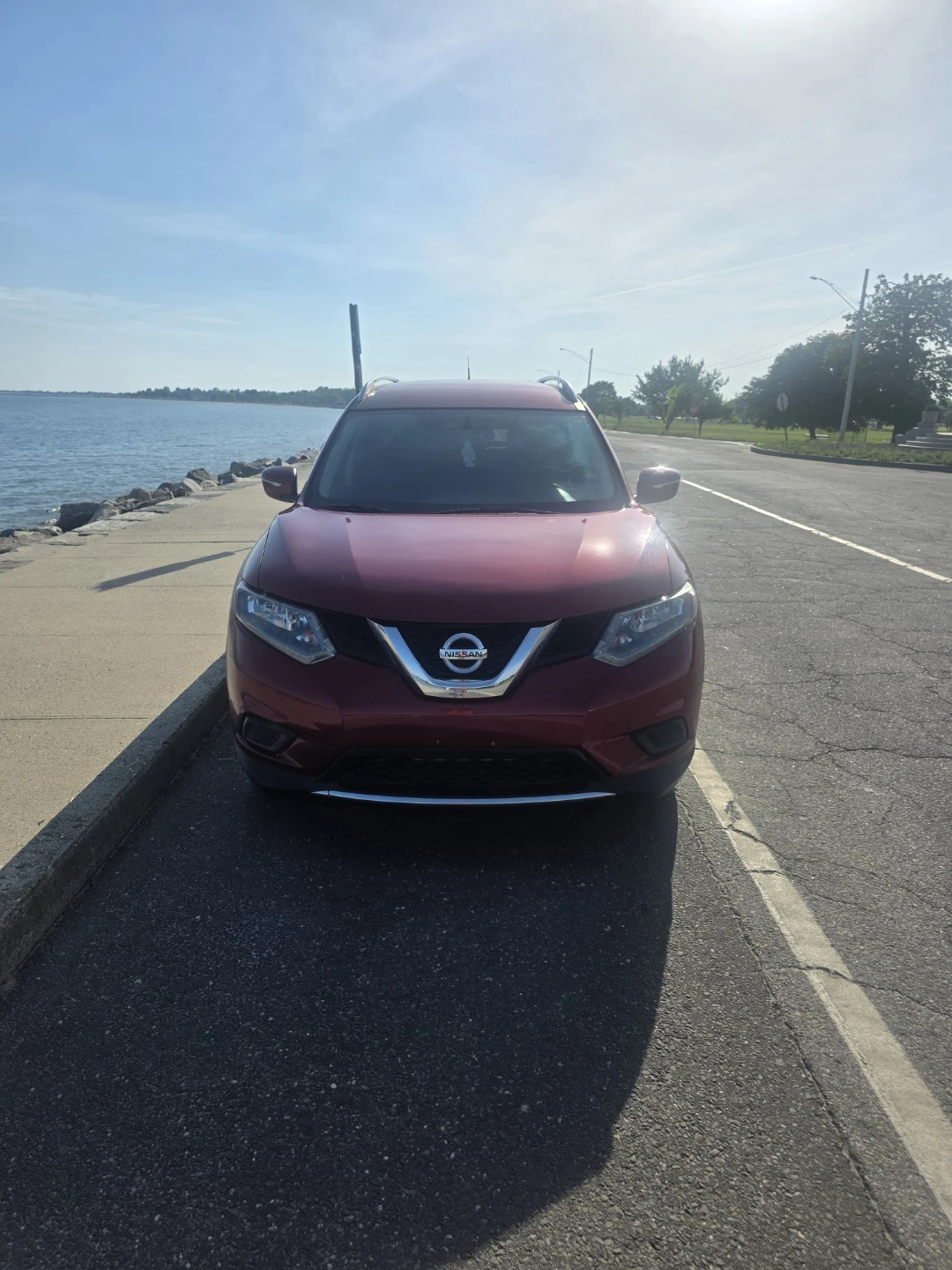 Red Nissan Rogue SV AWD - photo 4