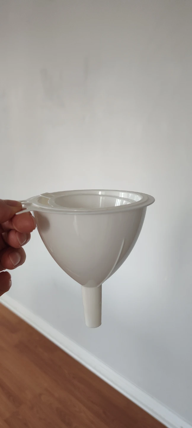 White Plastic Funnel Set - photo 2