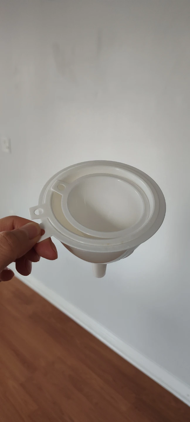 White Plastic Funnel Set - photo 3