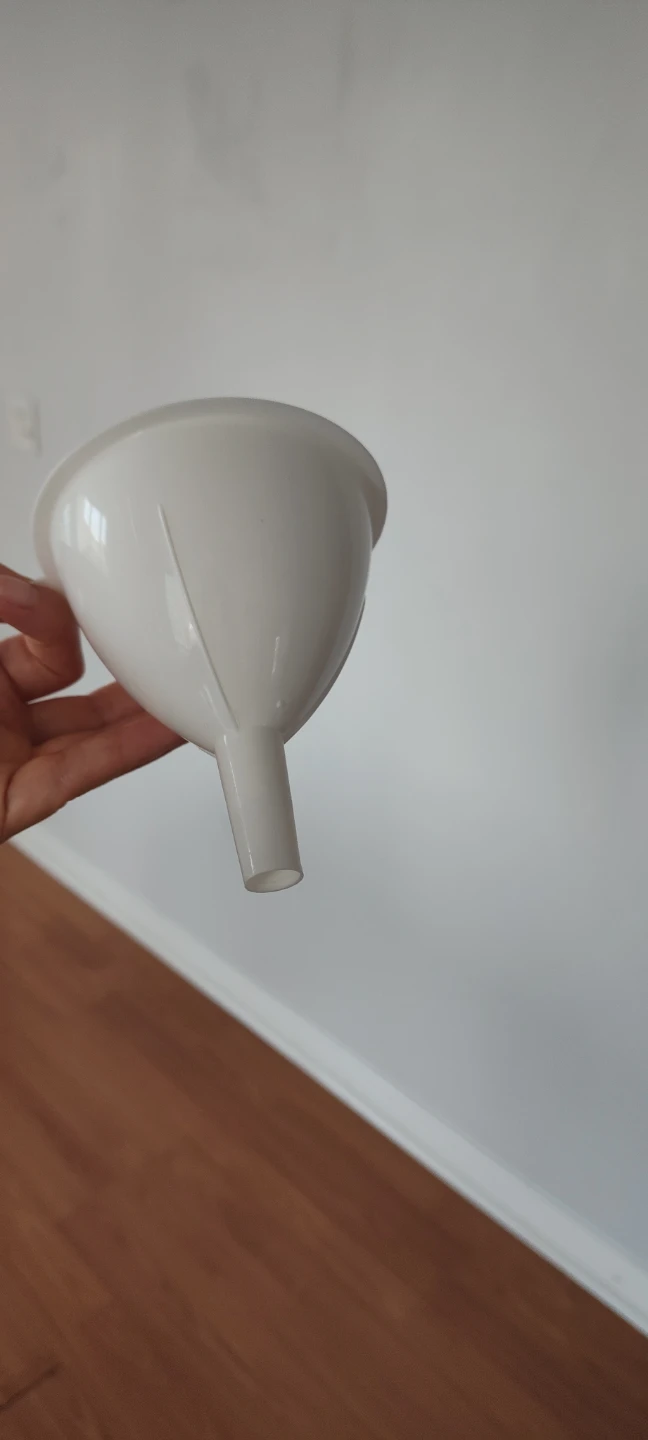 White Plastic Funnel Set - photo 5