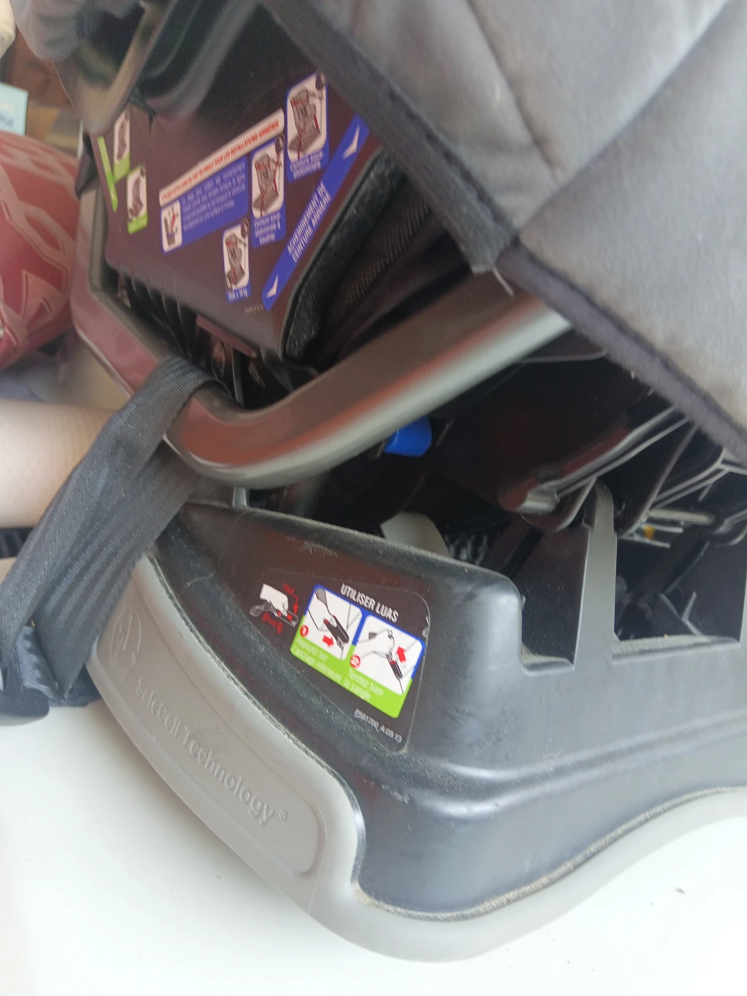 Britax Click & Go Infant Car Seat Base - photo 3