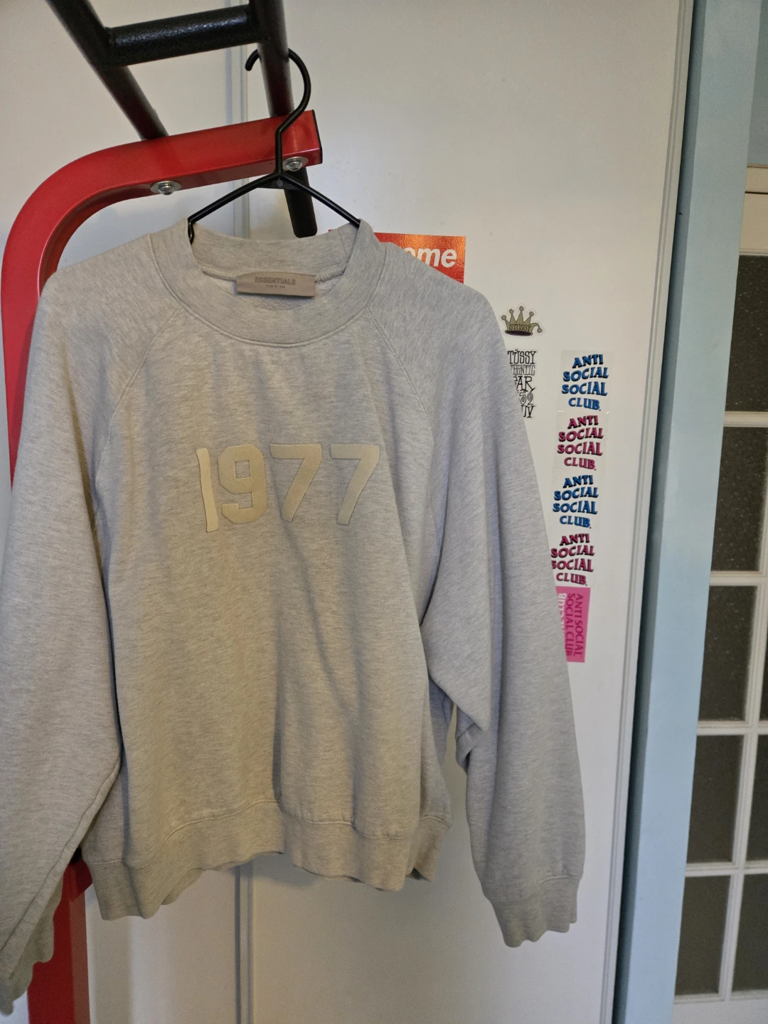 Fear of God ESSENTIALS 1977 Sweatshirt
