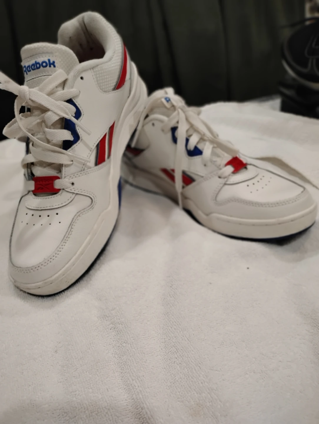 Reebok White & Red Sneakers
