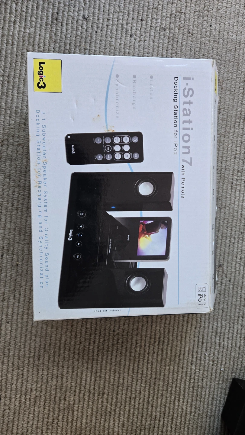 Logic3 i-Station 7 Docking Station for iPod