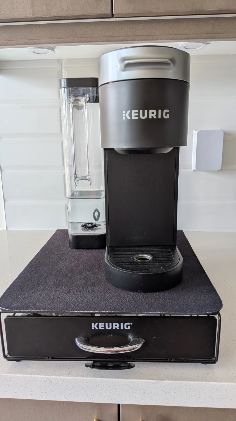 Keurig k-supreme with k-cup storage - photo 3