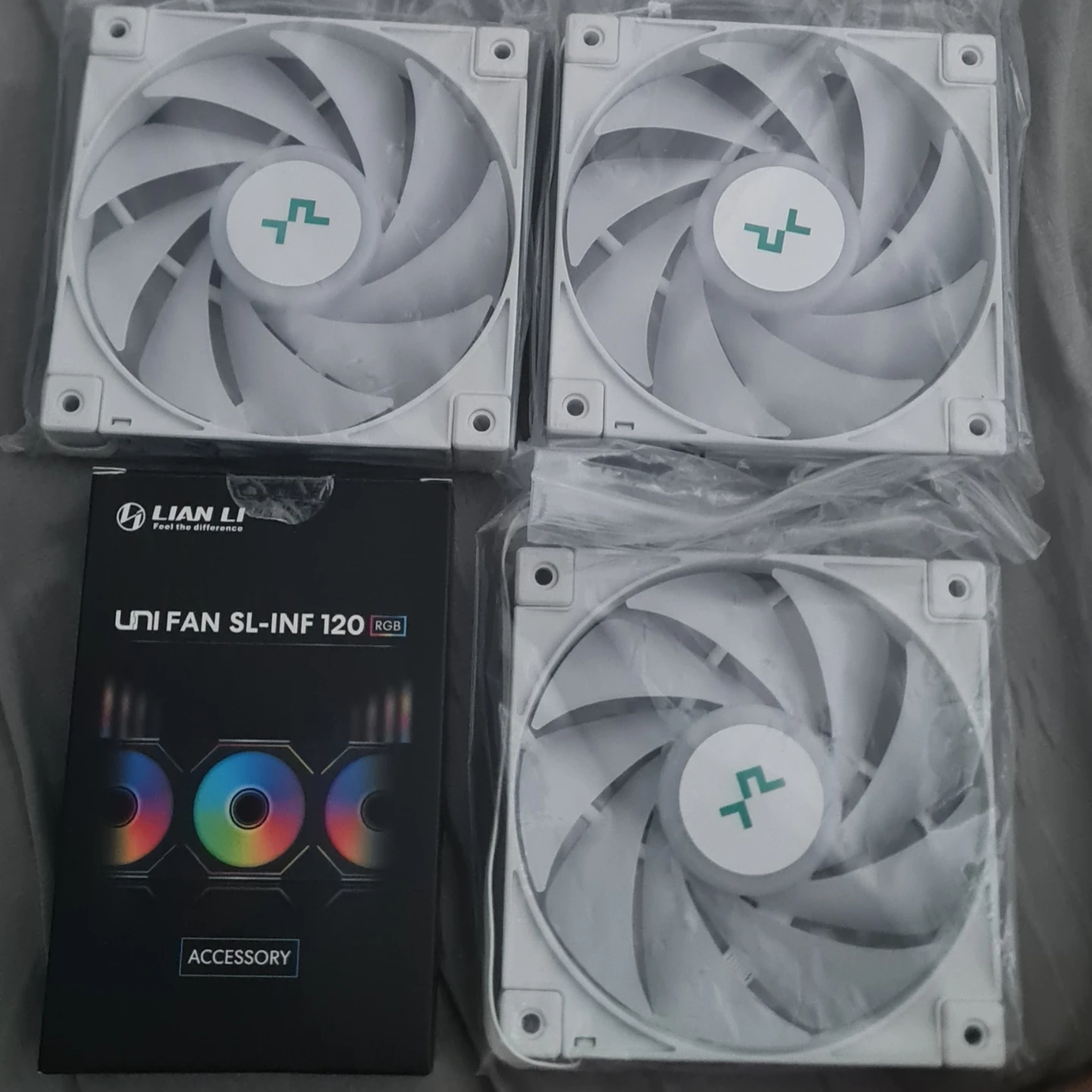 Lian Li Uni Fan SL-INF 120 RGB White (3 Pack)