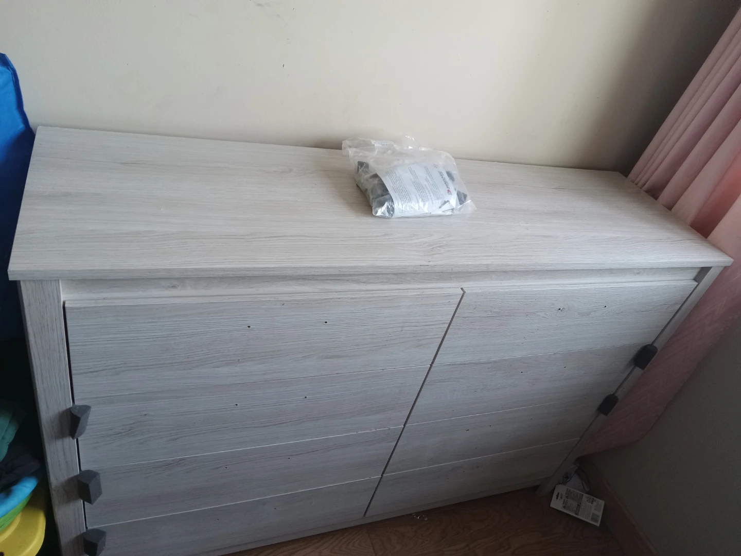 Light Wood Dresser with 4 Drawers