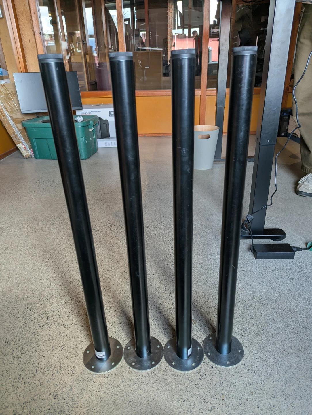 IKEA Desk - photo 5