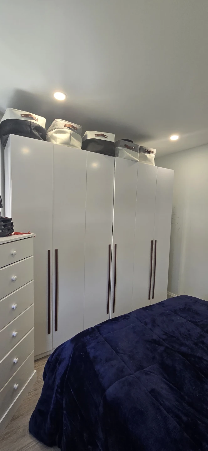 White 6-Door Wardrobe with Dark Handles - photo 2