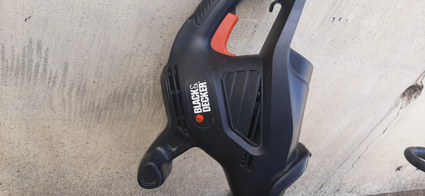 Black+Decker 16" Hedge Trimmer - photo 3