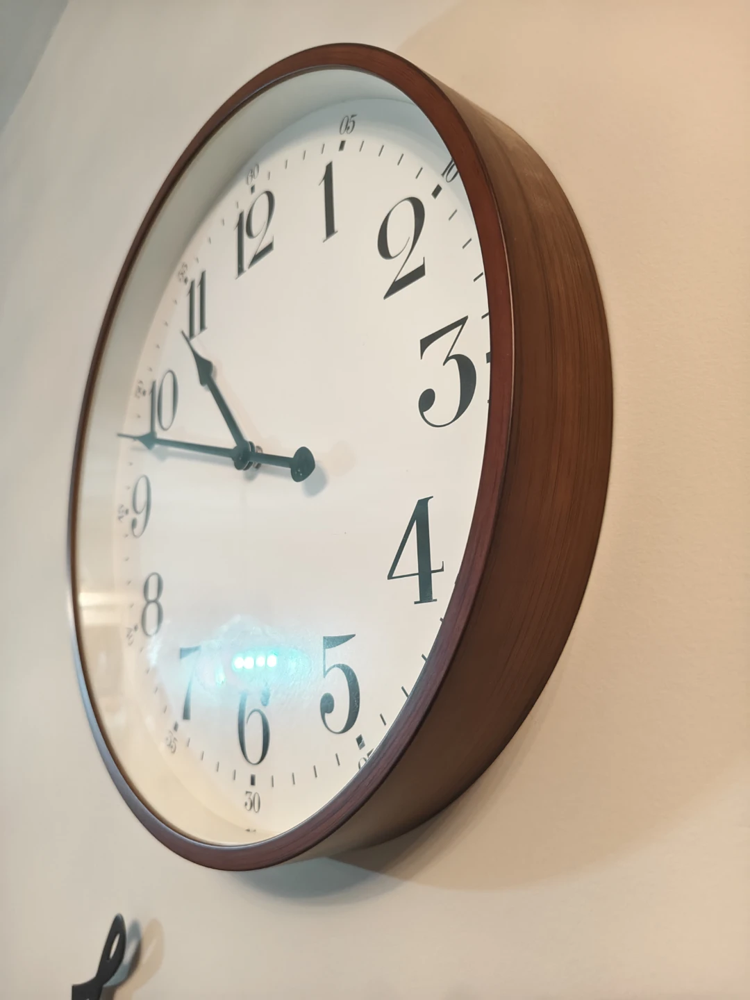 Round Wall Clock large 14" - photo 2