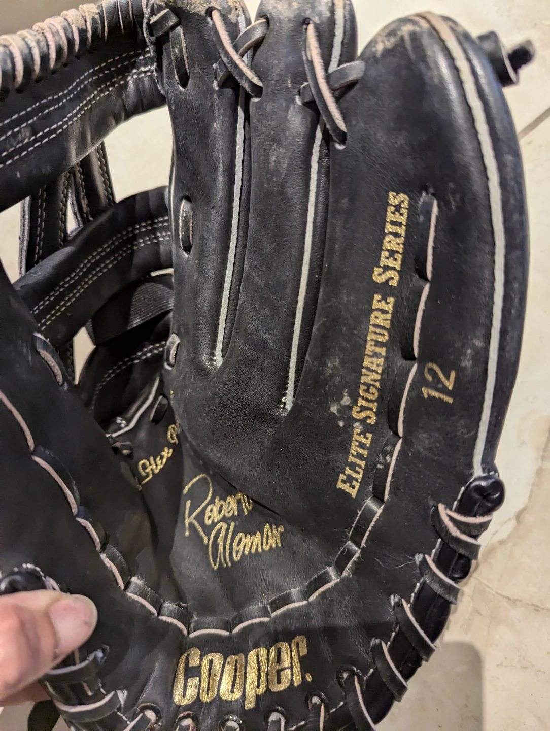 Cooper Elite Signature Series Baseball Glove - Roberto Alomar - photo 2