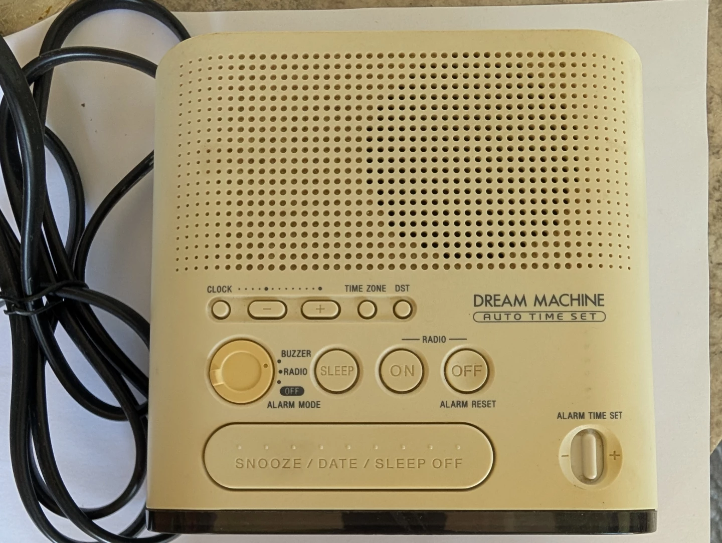Vintage Sony Dream Machine ICF-C218 FM/AM Radio Clock - photo 3