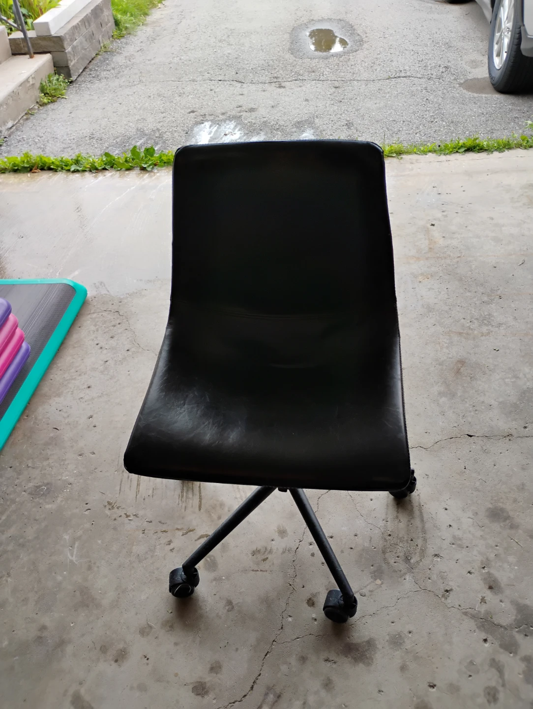 Black Office Chair - photo 2