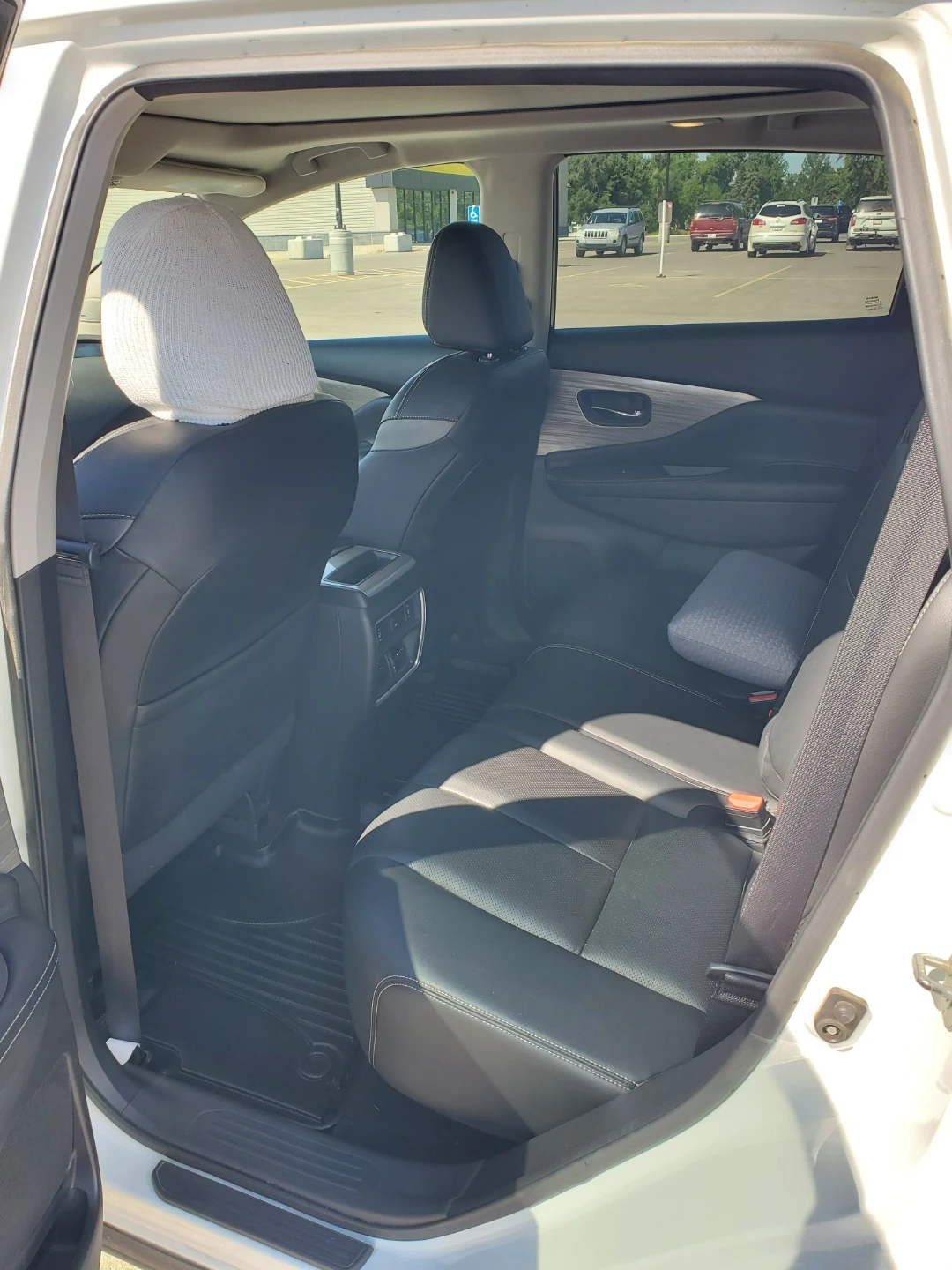 2018 White Nissan Murano SL SUV - photo 2