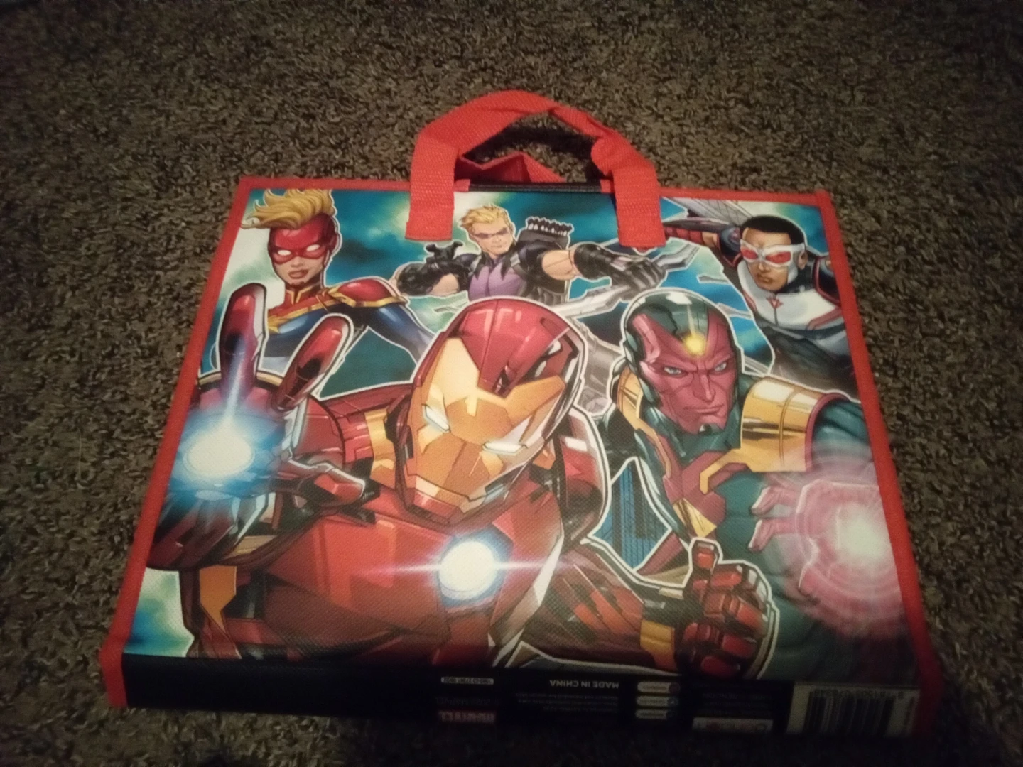 Avengers Art Portfolio Folder Organizer - photo 2