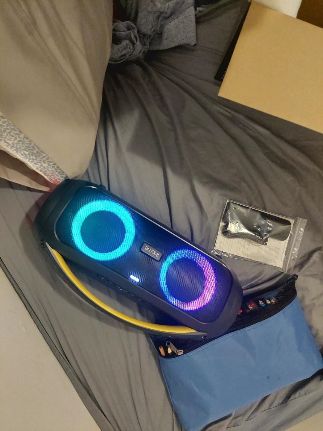 iHome Color Changing Splashproof Boombox - photo 5