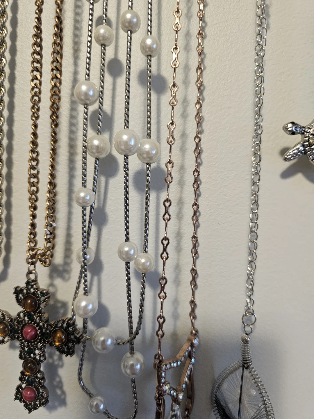Various necklaces - photo 4