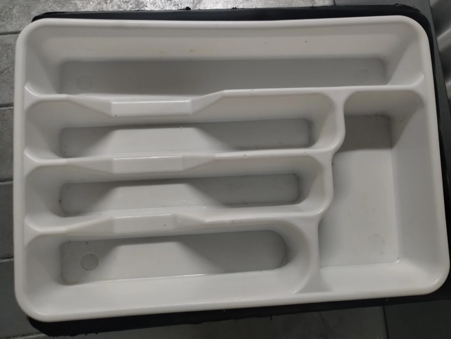White Plastic Cutlery Organizer Tray