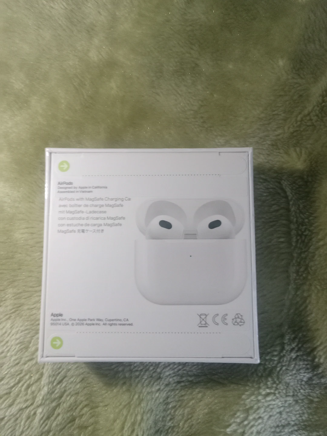 AirPods 3rd Gen with MagSafe Charging Case - photo 2