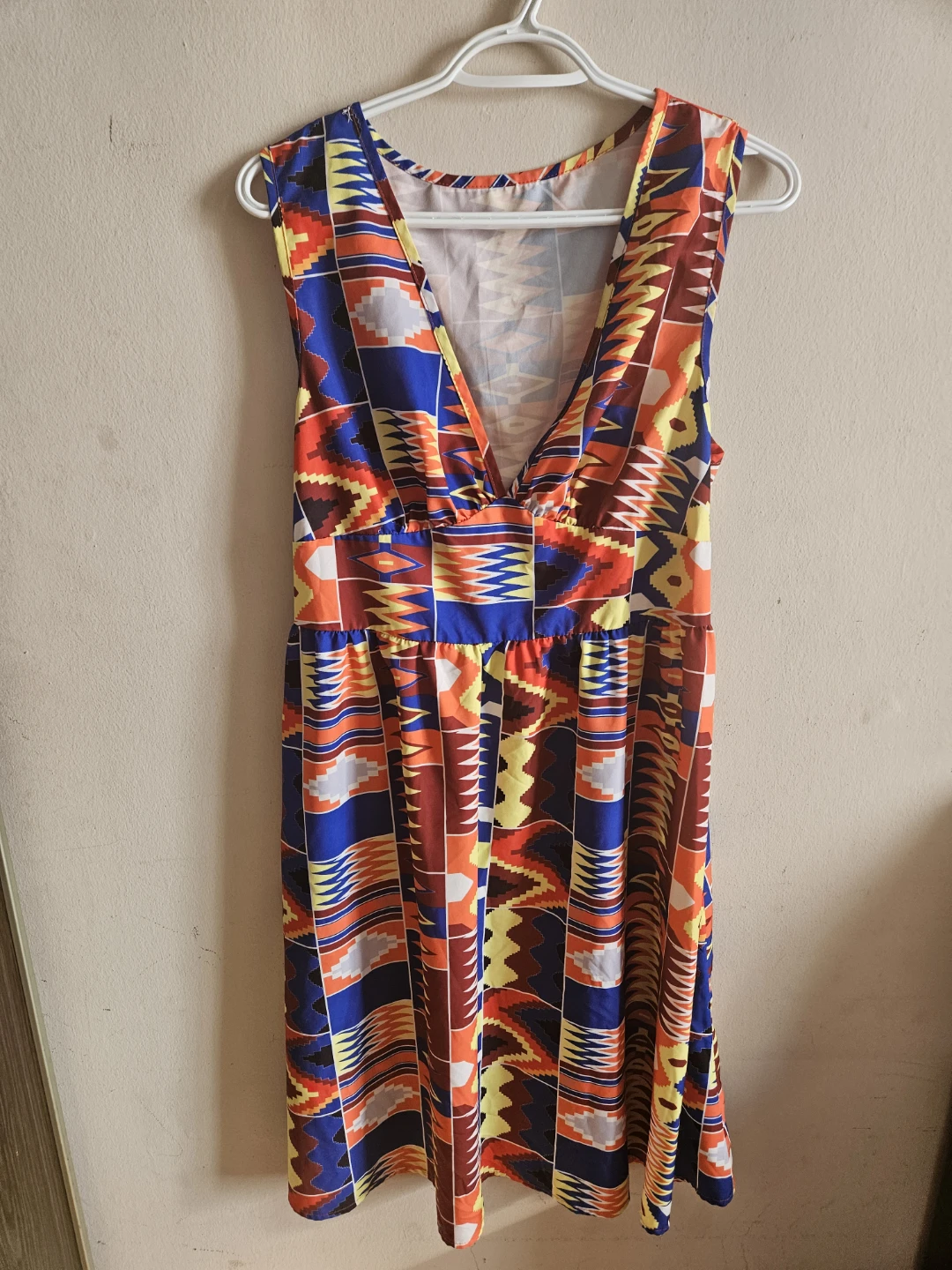 Women's Sleeveless V-Neck Dress