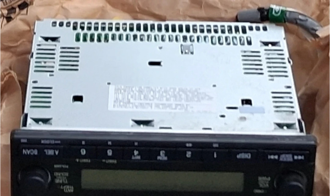 Honda NH167L Car Stereo Radio MP3 WMA CD AUX - photo 4