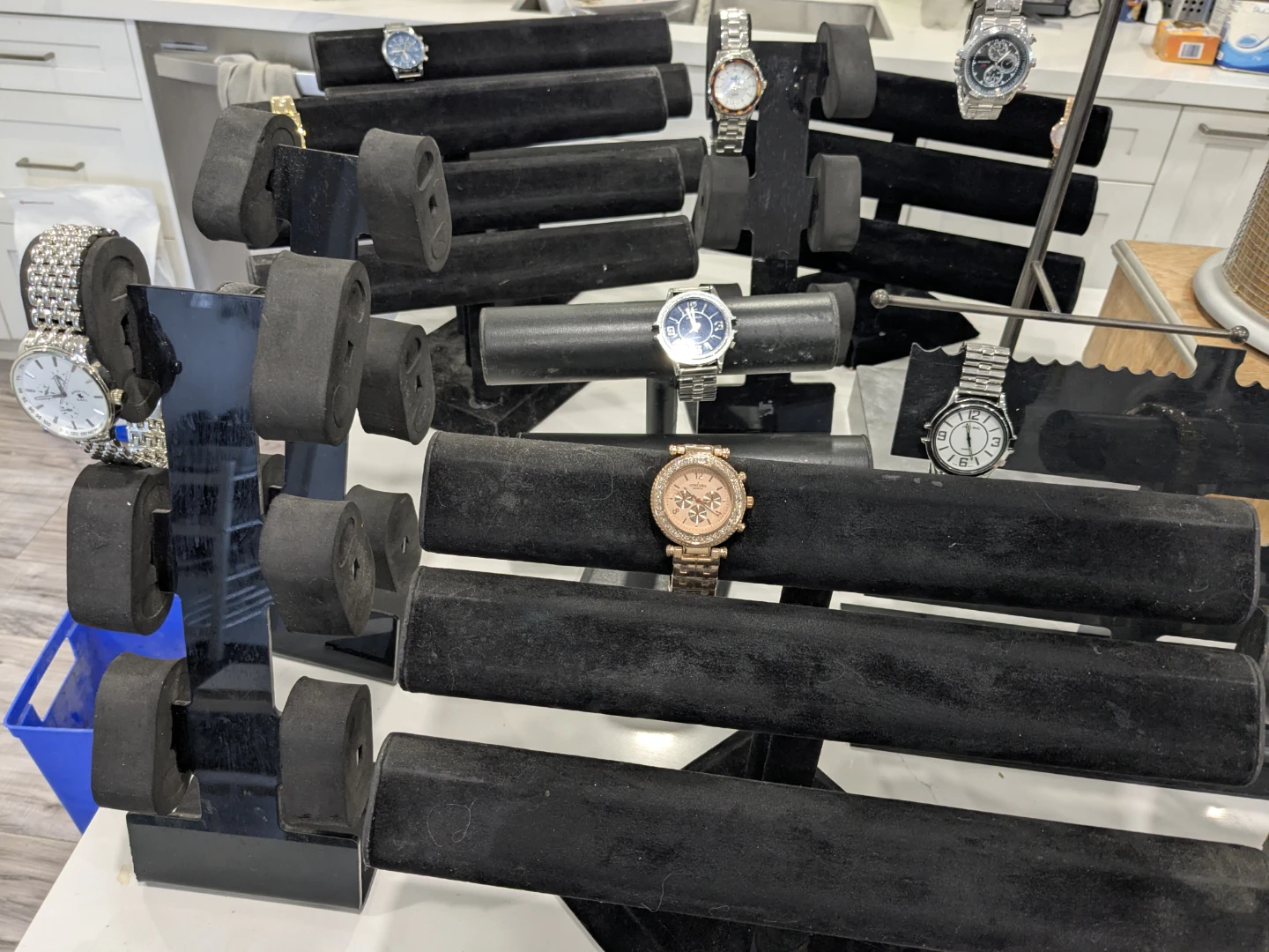 Assorted Watch, jeweley Displays please read description first - photo 3